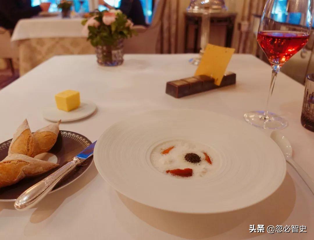 中餐上菜顺序_完整的西餐八道菜顺序_西餐怎样上菜