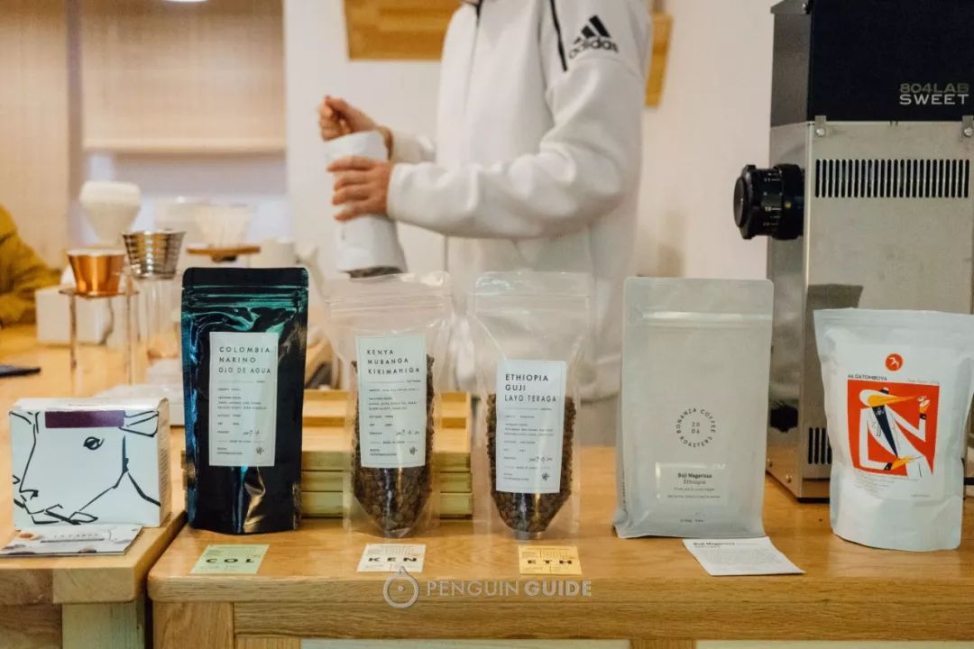咖啡碟子盘子区别_咖啡杯盘子_咖啡馆盘子