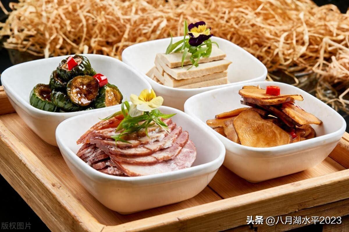 上菜须知：咸淡浓薄先后有序，五味调和宴客有道